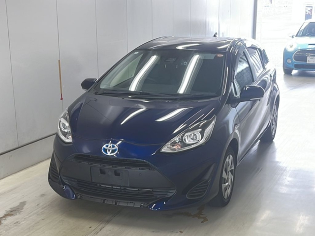 TOYOTA AQUA 2020