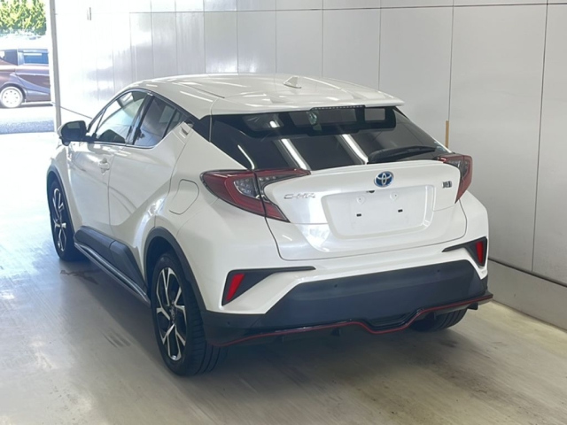 TOYOTA C-HR 2018