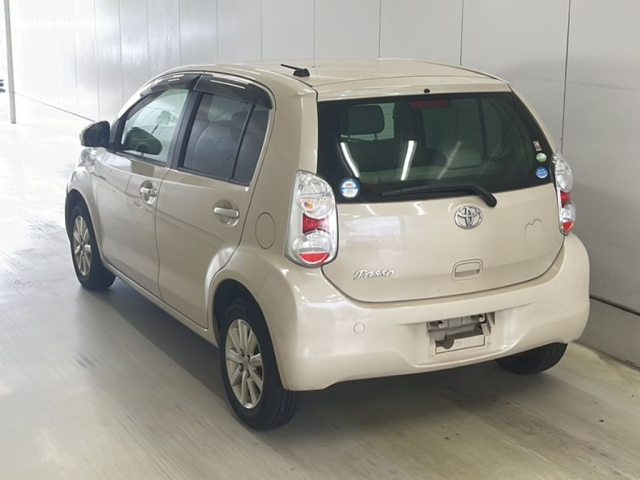 TOYOTA PASSO 2010