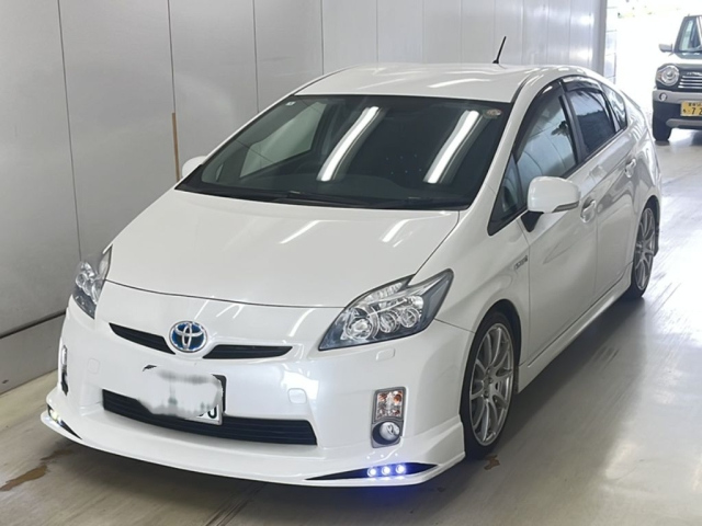 TOYOTA PRIUS 2011