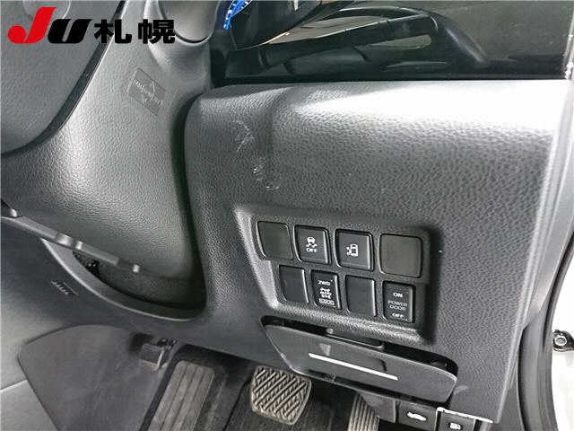NISSAN ELGRAND 2023