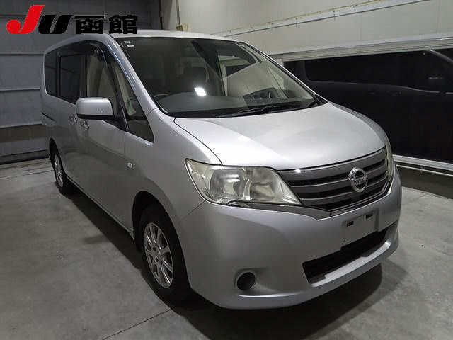 NISSAN SERENA 2013