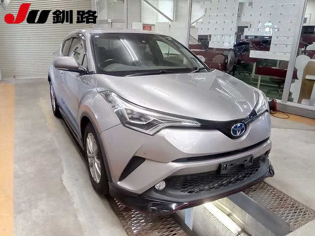 TOYOTA C-HR 2017