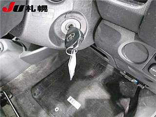 TOYOTA VITZ 2008