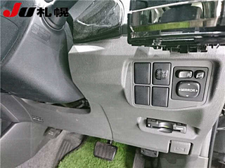 TOYOTA PRIUS 2011