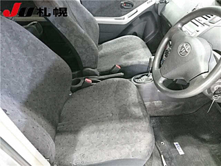 TOYOTA VITZ 2008
