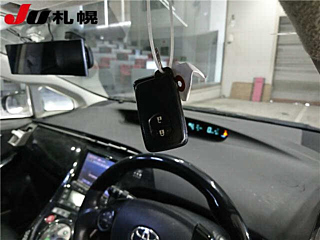 TOYOTA PRIUS 2011