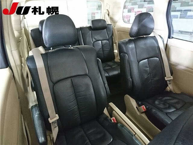 TOYOTA VELLFIRE 2013