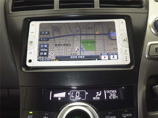 TOYOTA PRIUS ALPHA 2014