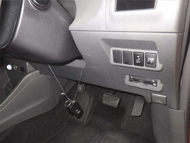 TOYOTA PRIUS ALPHA 2014