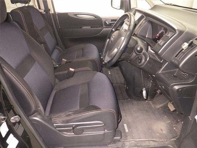 NISSAN SERENA 2010