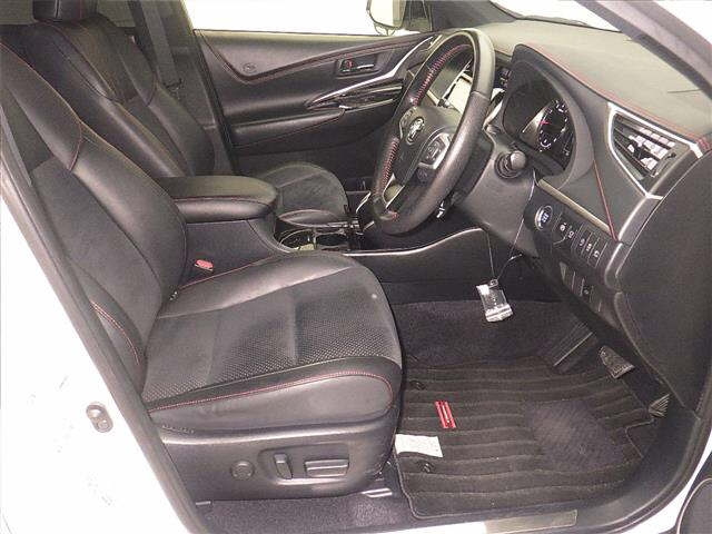 TOYOTA HARRIER 2017