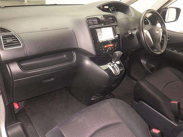 NISSAN SERENA 2012