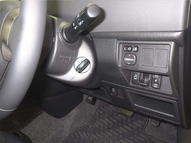 TOYOTA SIENTA 2015