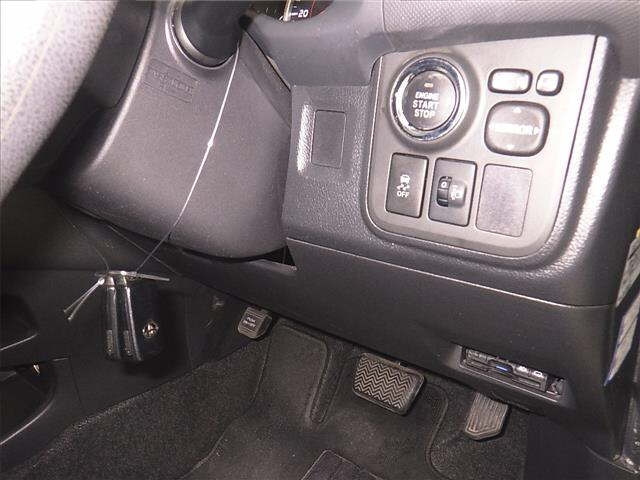 TOYOTA WISH 2015