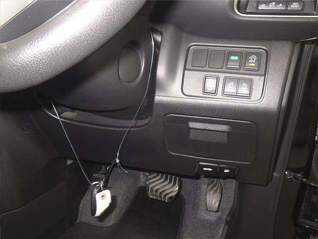 NISSAN SERENA 2018