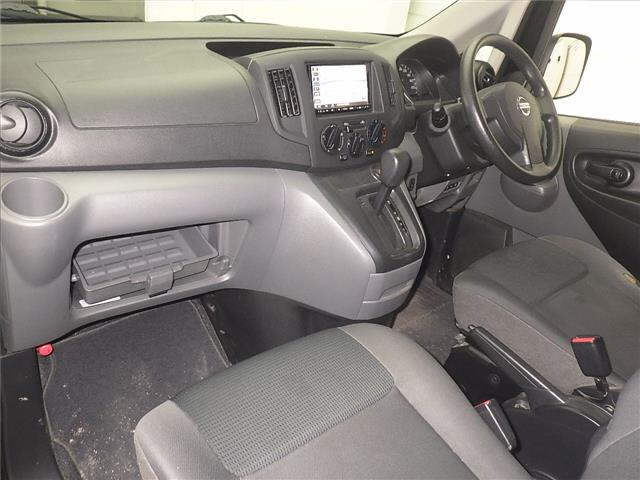 NISSAN NV200 2020