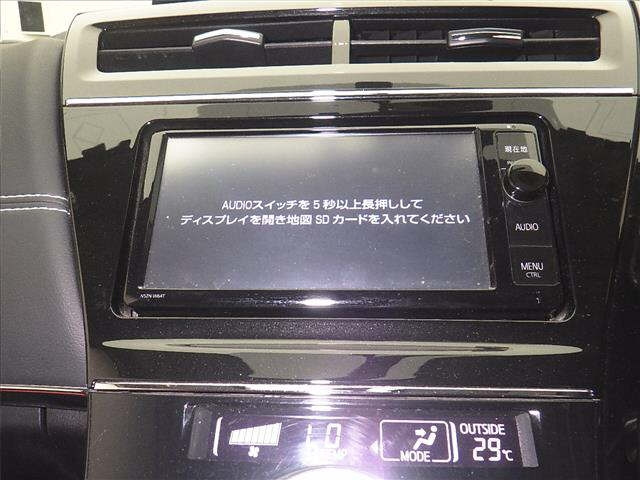 TOYOTA PRIUS ALPHA 2015