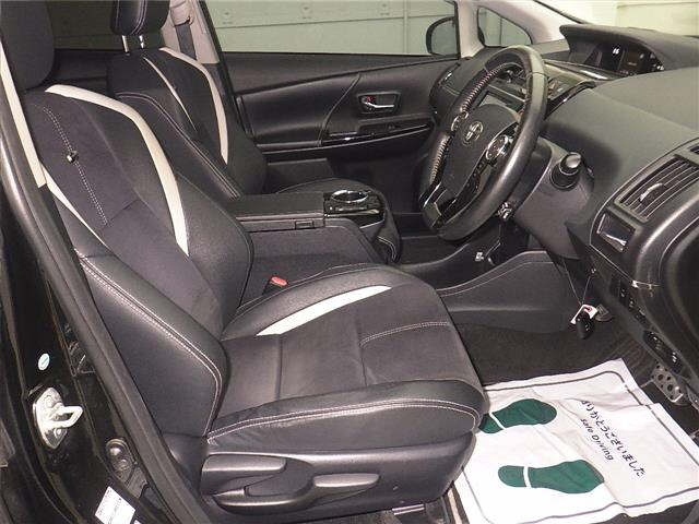 TOYOTA PRIUS ALPHA 2015