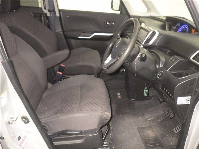 MITSUBISHI DELICA D2 2017
