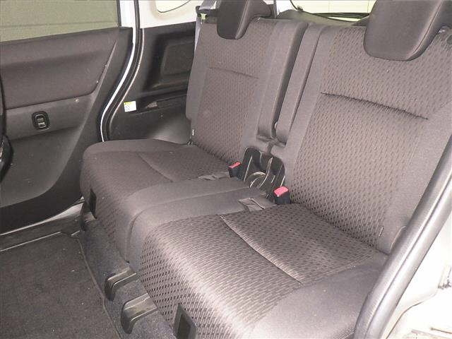 MITSUBISHI DELICA D2 2017