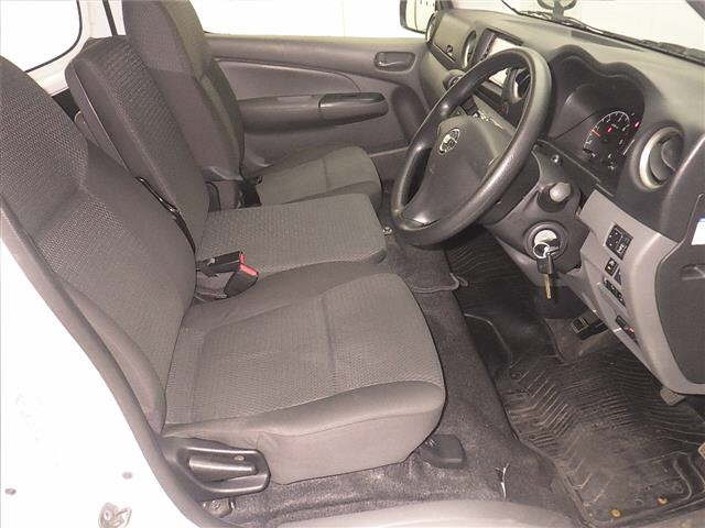 NISSAN CARAVAN VAN 2018