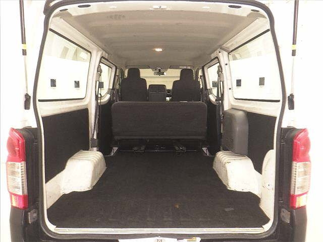 NISSAN CARAVAN VAN 2018