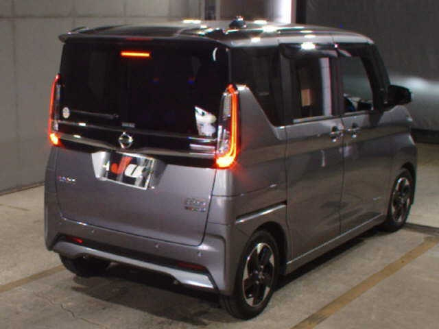 NISSAN ROOX 2020