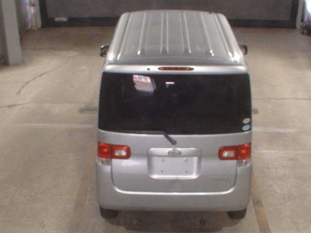 DAIHATSU TANTO 2010