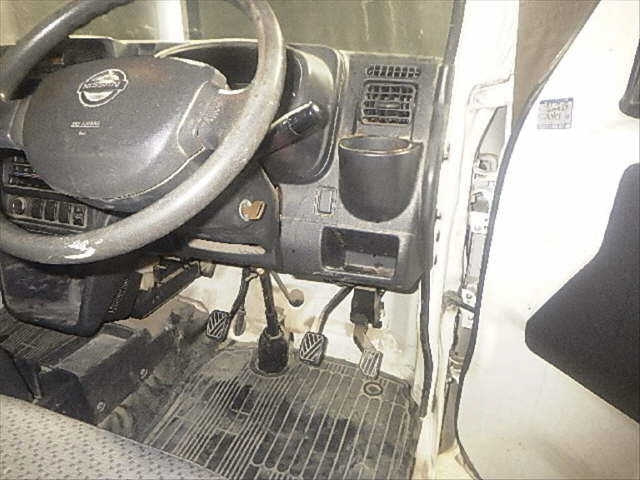 NISSAN CLIPPER TRUCK 2017