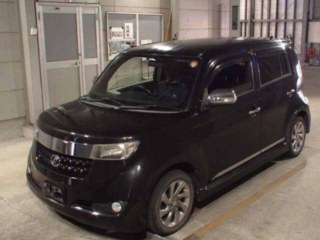 TOYOTA BB 2013