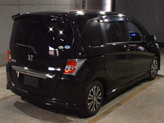 HONDA FREED 2013