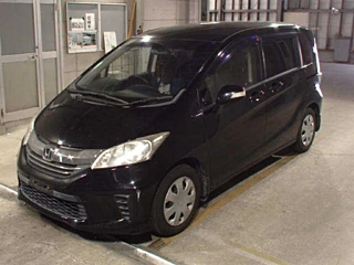 HONDA FREED 2015