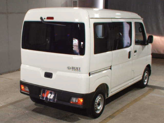 DAIHATSU HIJET VAN 2025