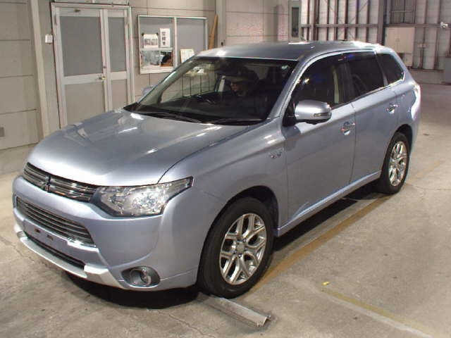 MITSUBISHI OUTLANDER PHEV 2015