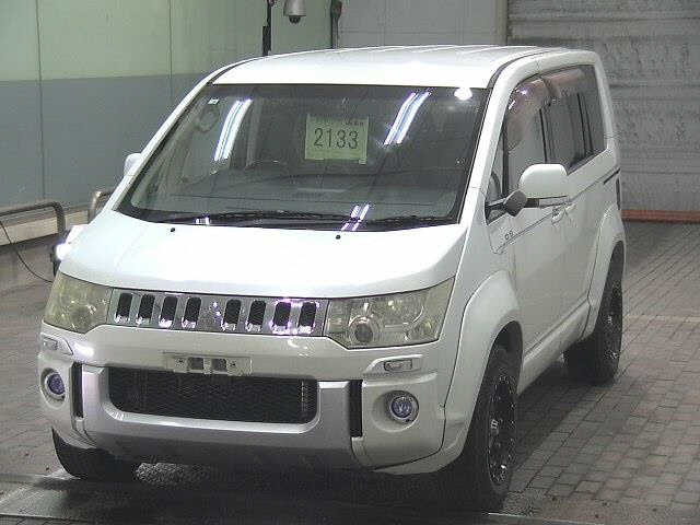 MITSUBISHI DELICA D5 2008