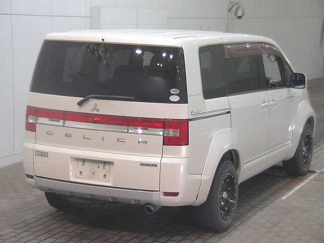 MITSUBISHI DELICA D5 2008