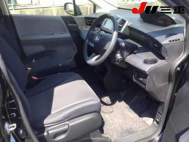 HONDA FREED 2010