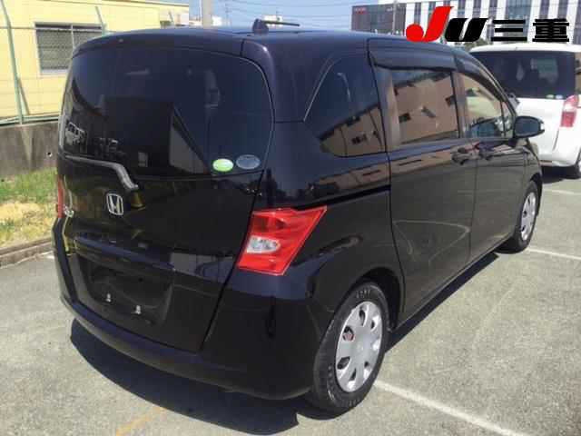 HONDA FREED 2010