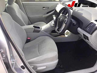 TOYOTA PRIUS 2015