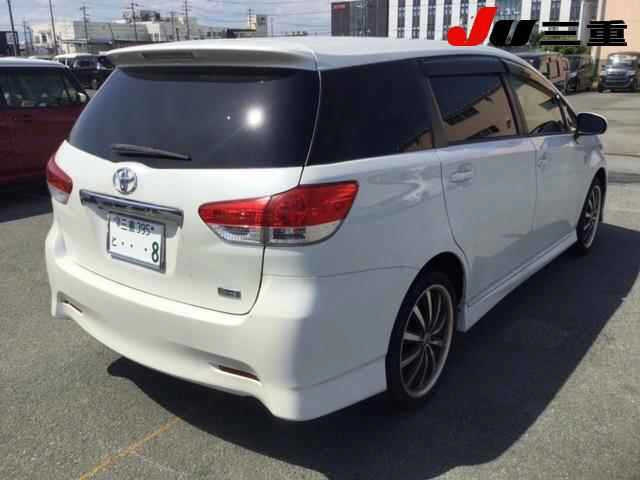 TOYOTA WISH 2009