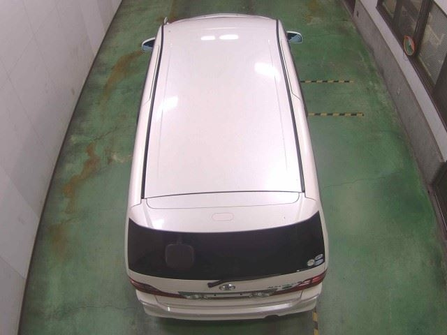 TOYOTA ALPHARD 2008