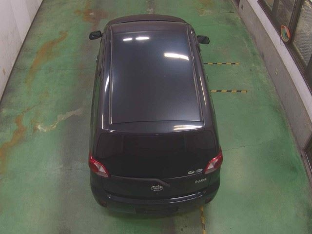 TOYOTA PORTE 2010