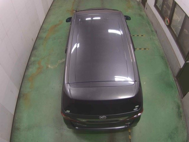 TOYOTA ALPHARD 2009