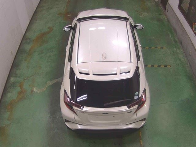 TOYOTA C-HR 2017