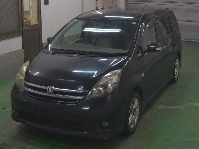 TOYOTA ISIS 2010