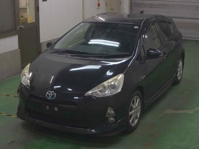 TOYOTA AQUA 2012