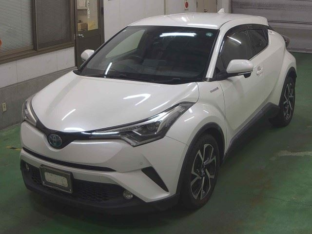 TOYOTA C-HR 2017