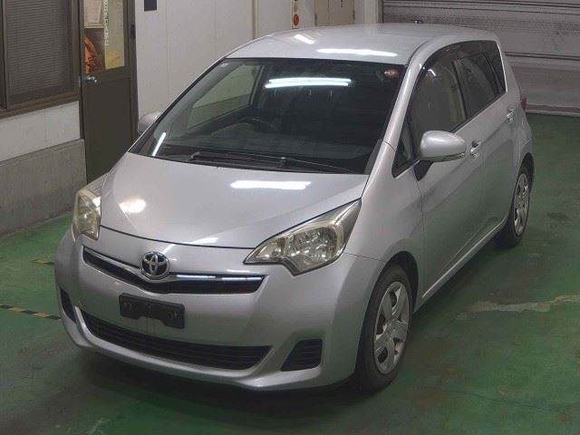TOYOTA RACTIS 2012
