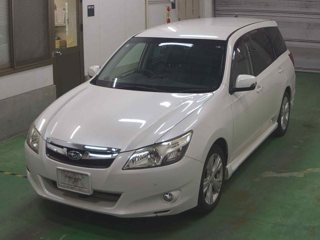 SUBARU EXIGA 2014